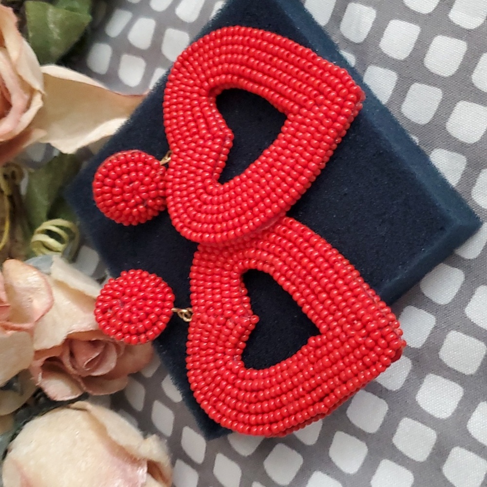 Piper K Handcrafted Seedbead Heart Earrings - Picture 3 of 8